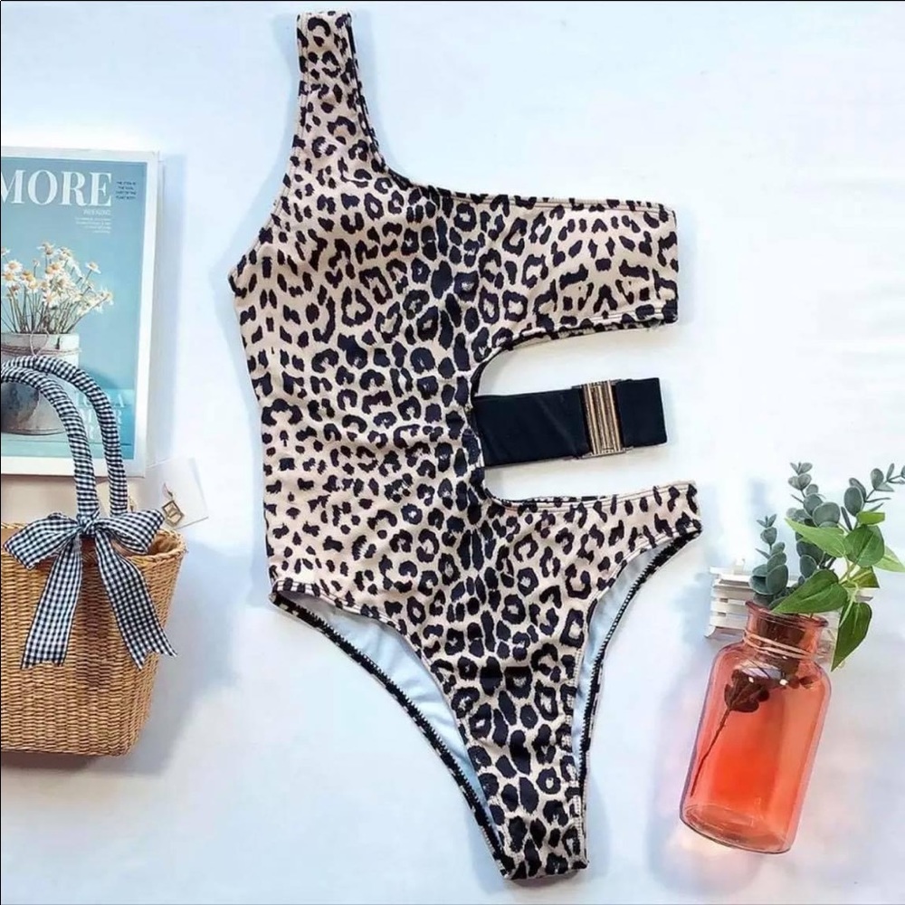 Womens large one piece bathing suit brand new